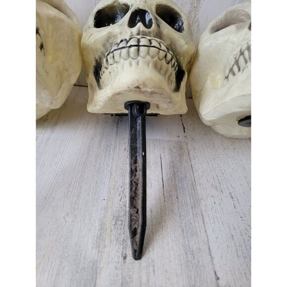 Skeleton head set AS IS lawn Decor stake Halloween prop - Picture 8 of 16
